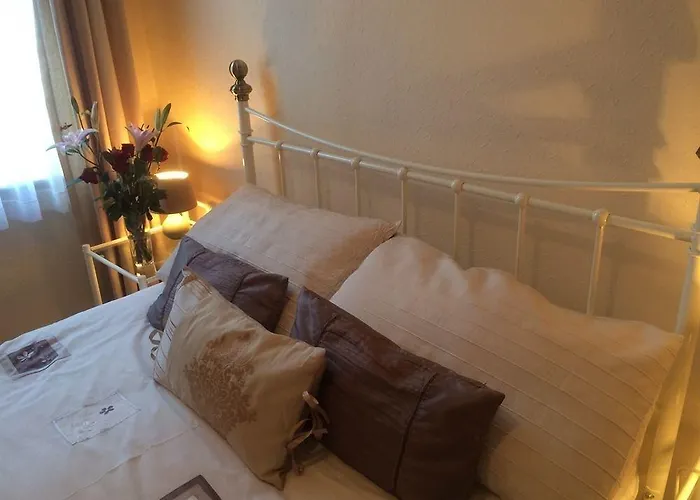 Bed & Breakfast Admiral 3*