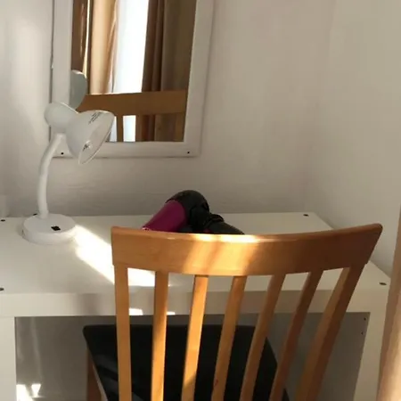 Bed & Breakfast Admiral 3*